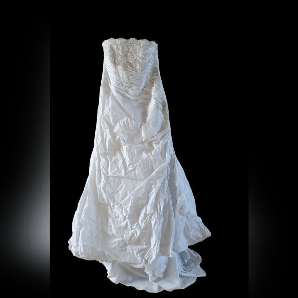 DEMETRIOS Wedding Dress - Size 16